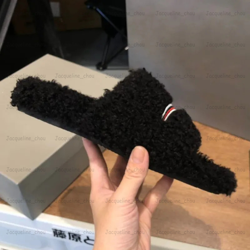 Women Fur Slides Designer Furry Slippers Fashion Emboridery Letter House Slipper Men Footwear Paris Comfortable Fuzzy Fluffy Shoes EU45