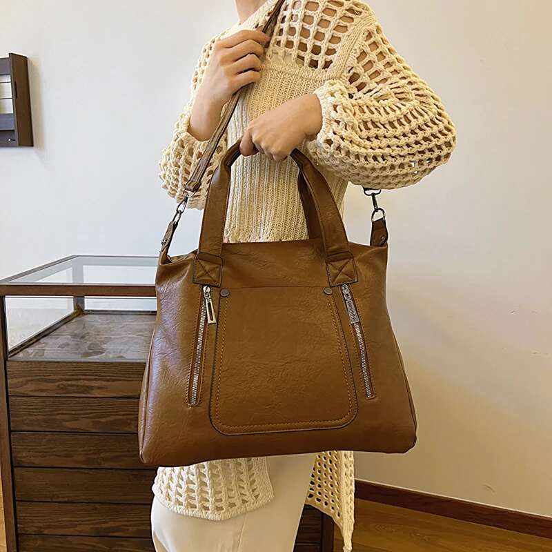 2025 new solid color business oversized shoulder bag designed for both men and women, sturdy, durable, waterproof and dustproof4