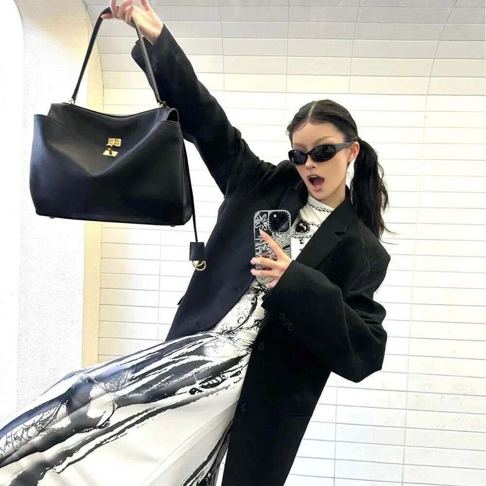 Designer 2025 New Genuine Leather Rodeo With High-End Buckle Underarm Single Shoulder Crossbody Casual Women's Famous Brand Bag