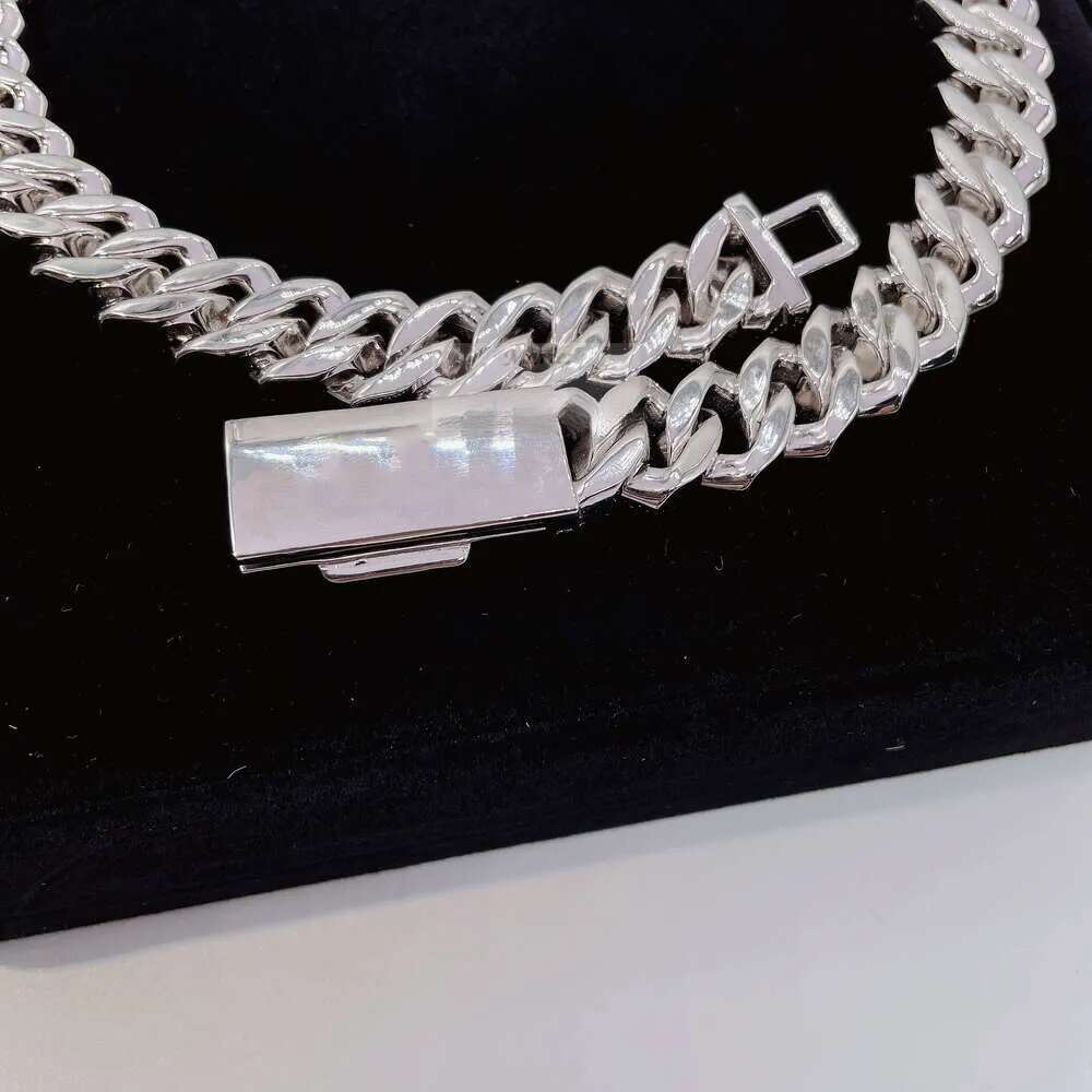 Hip Hop Jewelry Buss Down 16mm S k Customized Iced Out Necklace Vvs Moissanite Cuban Chain