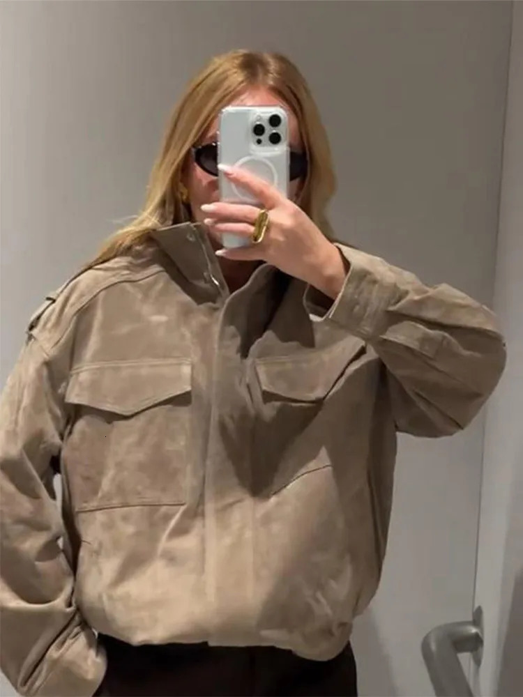 Vintage Womens Suede Bomber Jacket Loose Stand Collar Zipper Pockets Long Sleeve Female Coat 2025 Autumn Lady Casual Streetwear 251105