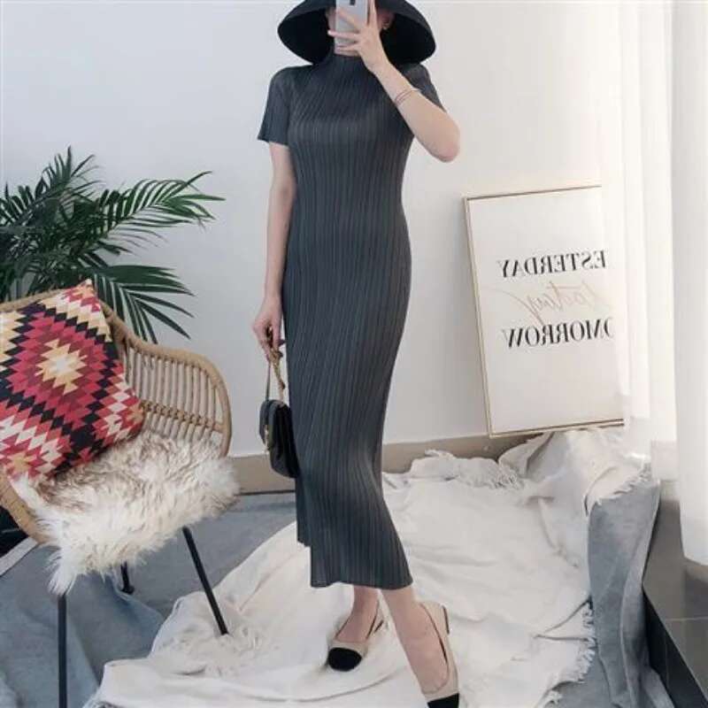 Casual Full Pleats Mid Length Spring 2023 Women Light And Mature Temperament O Neck Short Sleeve Dress Female