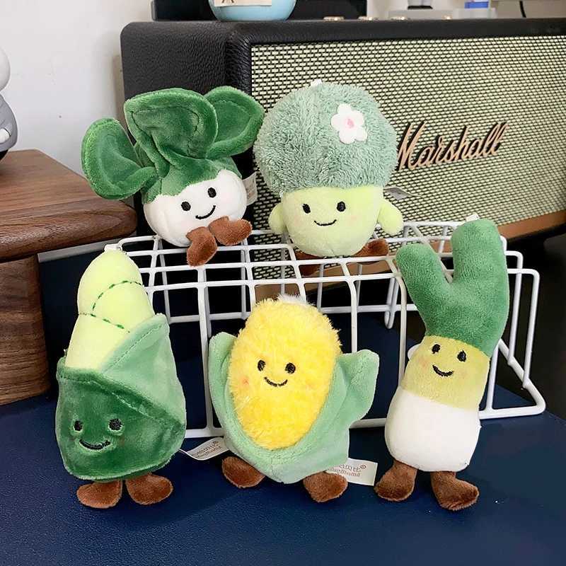Creative vegetable keychain interesting broccoli scalp shape plush pendant cartoon garlic keychain cute keychain backpack pendant W250411