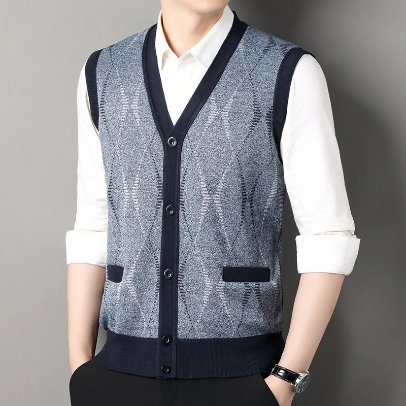 Classic Mens Cardigan Vest Loose Fit Comfortable Sweater Autumn Winter Warm Knit Jacket With Pockets Casual Coat For Middle Aged 251104