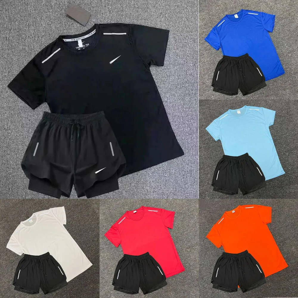 Mens Tracksuits Tech Set Designer Tracksuit T Shirts Shorts Two-piece Womens Fiess Suit Print Quick Drying and Breathable Sportswear Basketball T-shirt Jogger