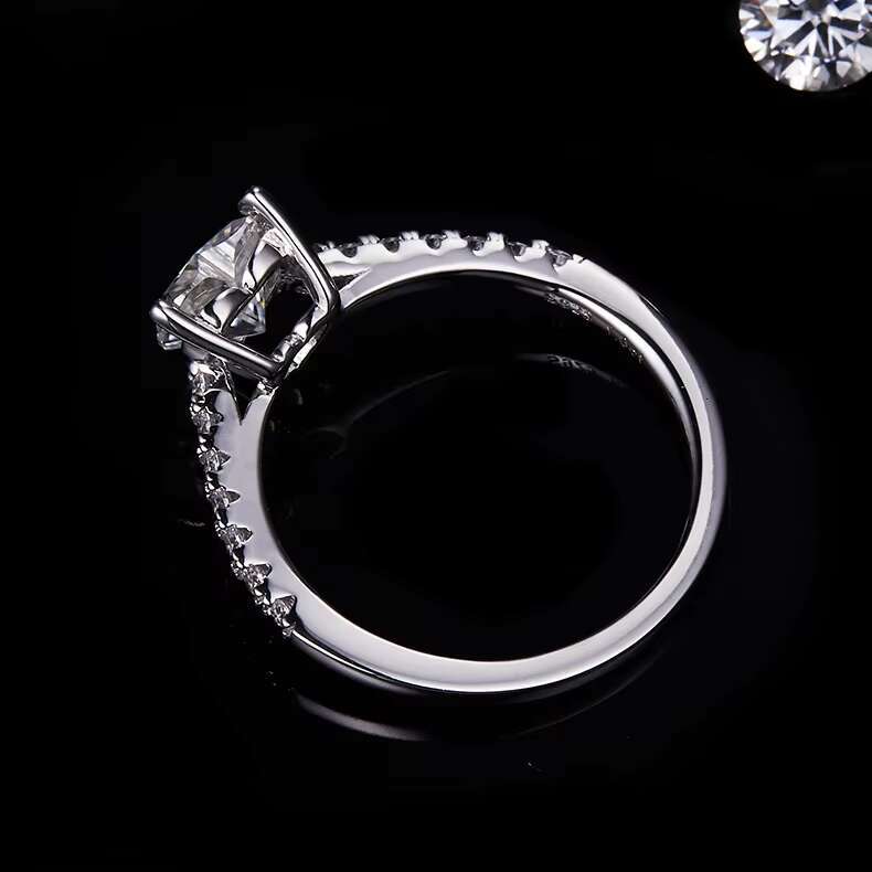 Zanlong 14374 Pretty Design Delicate Moissanite Engagement Diamond Ring 18k Gold Plated Rings for ValentineS Day