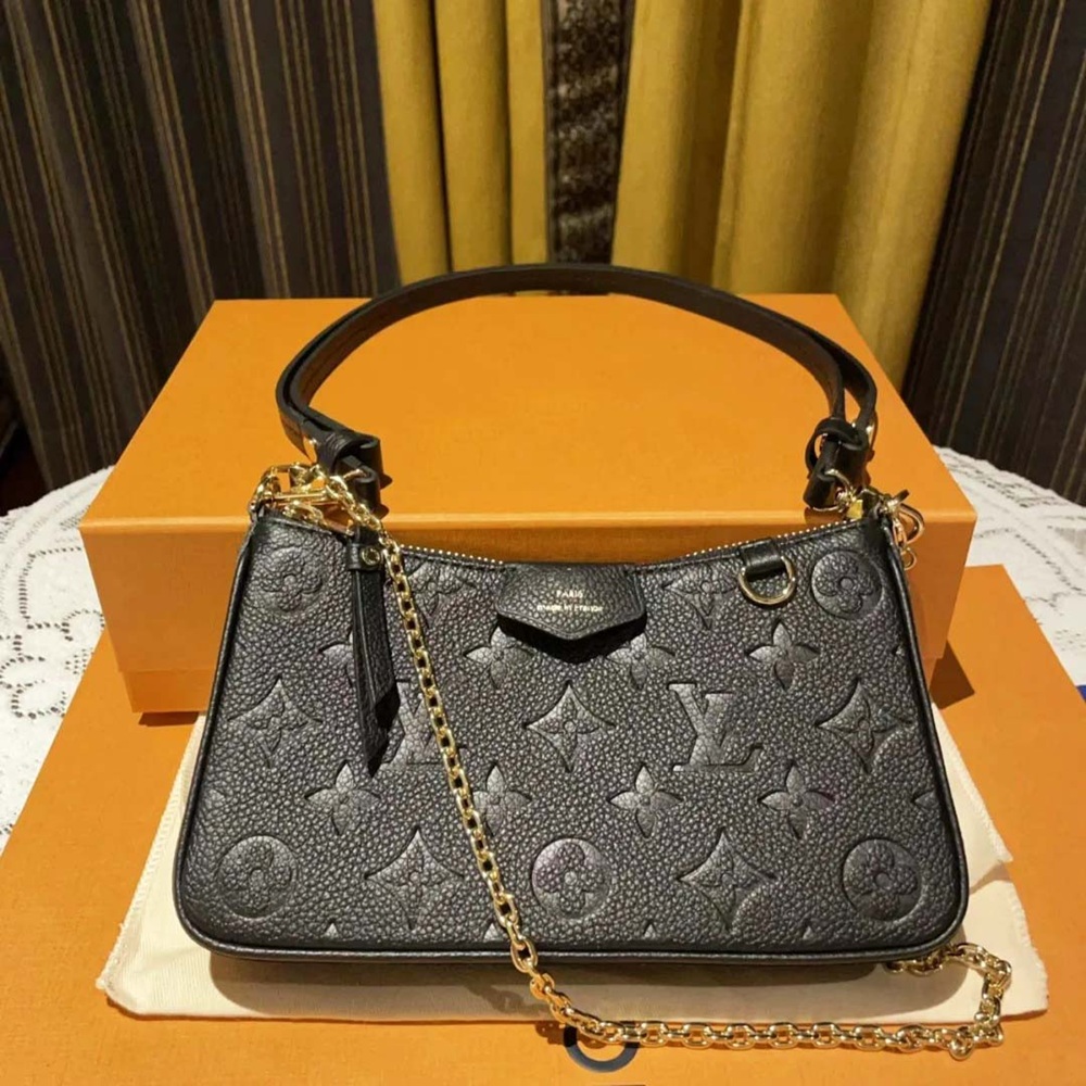 Designer bag shoulder bag crossbody bag luxury bag tote bag designer fashionable black embossed cowhide leather dark flower armpit bag