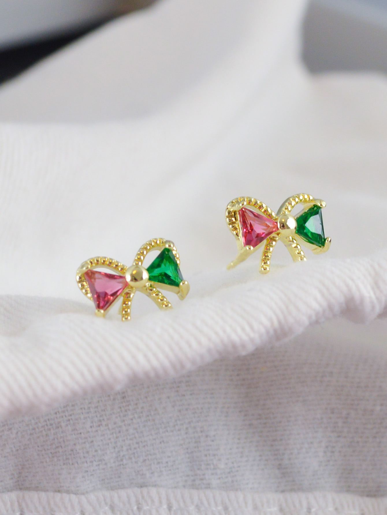 Chic Copper Stud Earrings for Women - Durable Material with Vibrant Finish