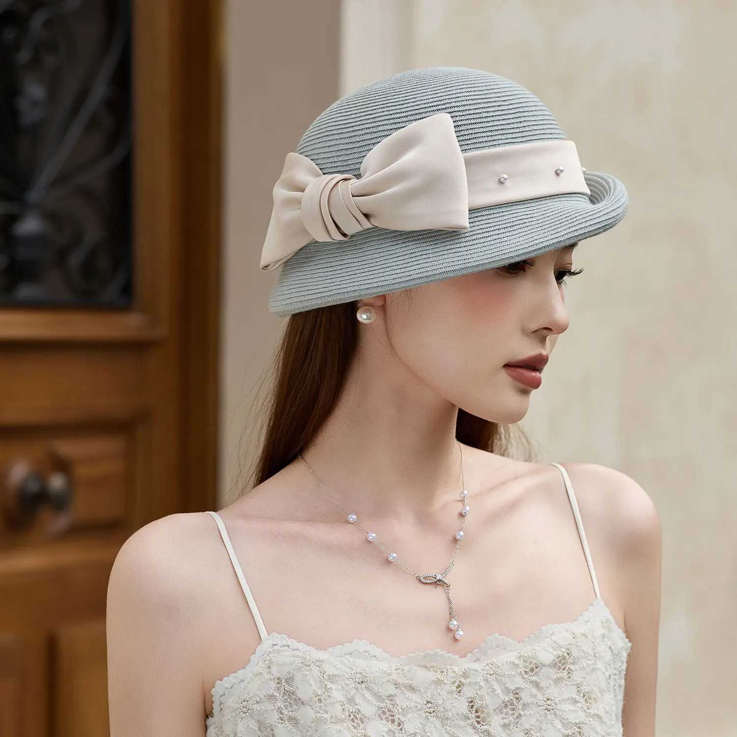 Handwoven Silk and linen Decoration Natural Grass 100% linen Straw Hat Vacation Sunscreen Pearl Sunshade Beach Hat Bow Sun VisorC250411