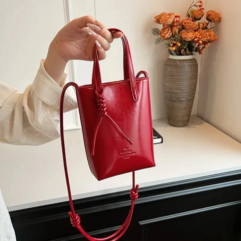 PU Leather Mini Crossbody Bag for Women Korean Fashion Shoulder Bags Female Simple Retro Handbags and Purses 251103