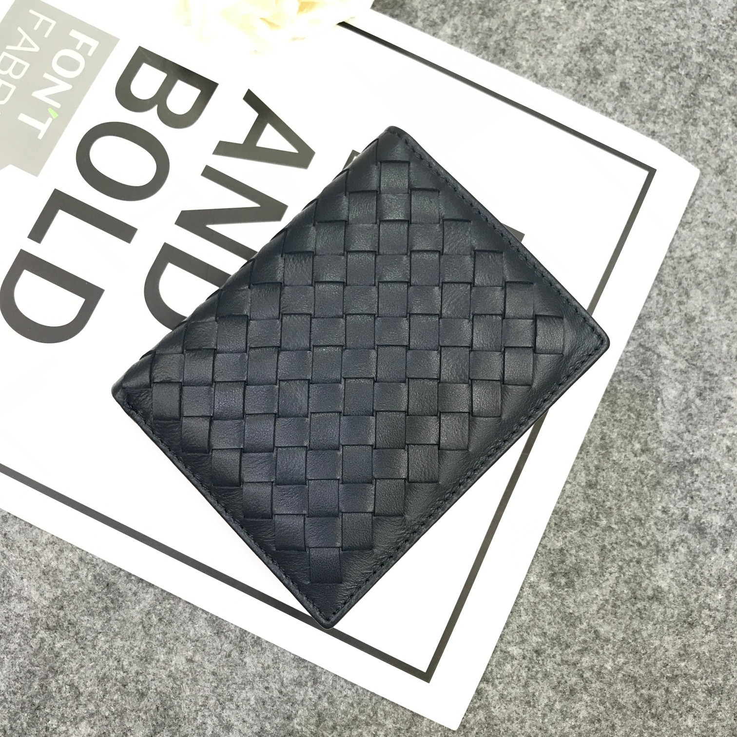 2025 Genuine leather hand-woven wallet multi-card slot card holder card case one-inch photo integrated bag short style