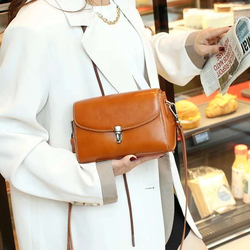 2023 New Popular Summer Small Shoulder Lady Versatile Casual Square Bag Top Layer Cow Leather Crossbody Handbag For Women