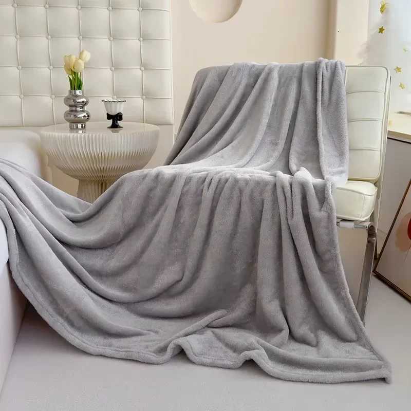 Solid color Shu cotton lint polyester bed and breakfast sofa blanket summer air conditioning blanket gift blanket C251111