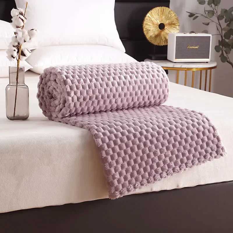 Super Ultra Soft Flannel Fleece Blanket Large Fluffy Warm Throw Over Bed Sofa Settee for Sofa/Couch/Bed Throw /Single Size Gray C251111