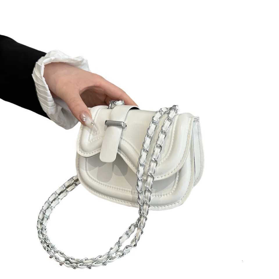 Women Small Exquisite Solid Color Crossbody Bag Simple Fashion Niche Design Sense Advanced Lightweight For Party Daily CommuteT251110