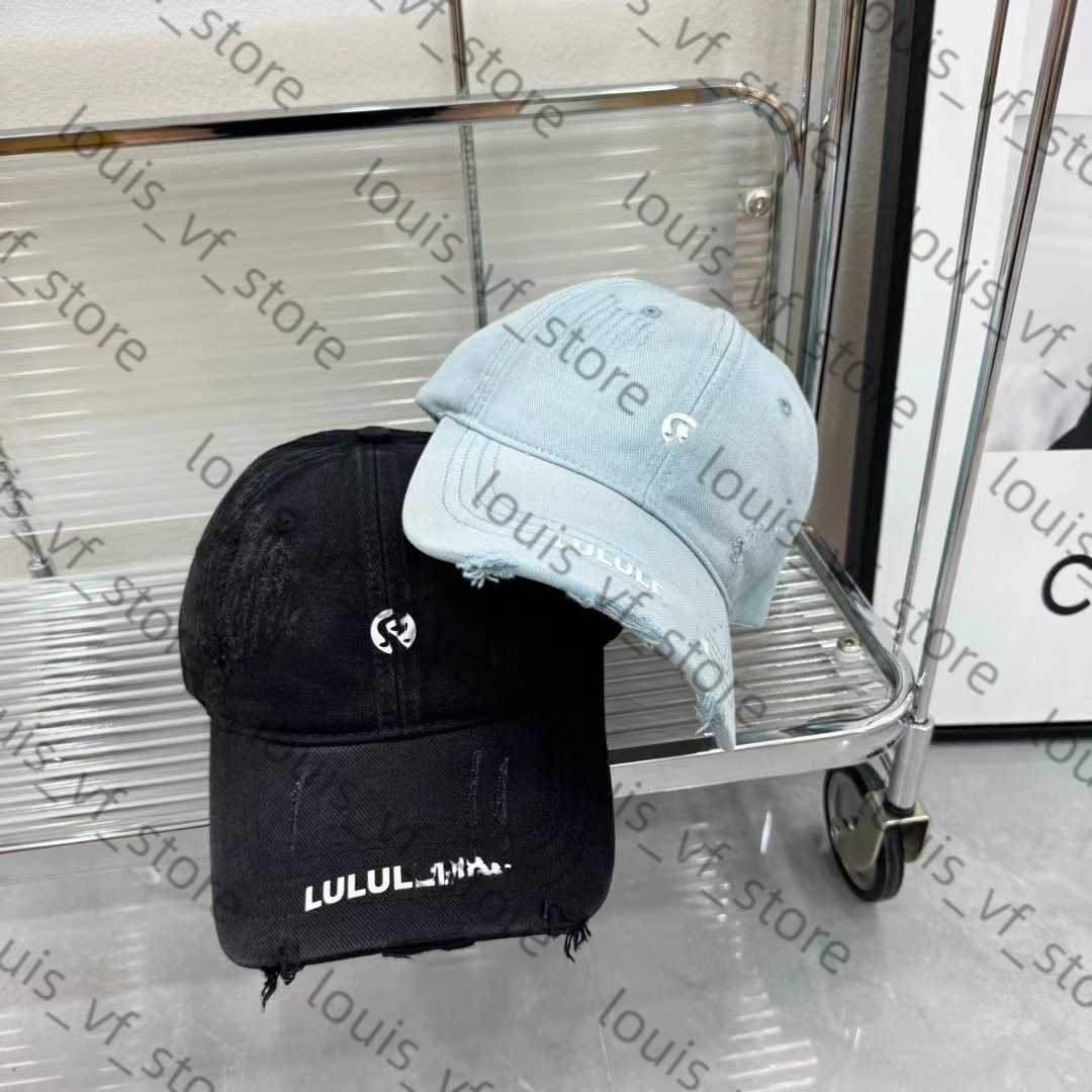 Hat for Women with Holes and Broken Old Baseball Men Street Shading Sun Protection Personalized Duckbill New H250411