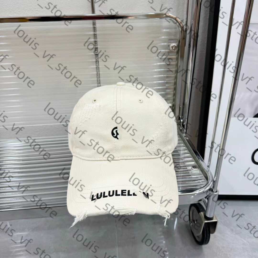 Hat for Women with Holes and Broken Old Baseball Men Street Shading Sun Protection Personalized Duckbill New H250411