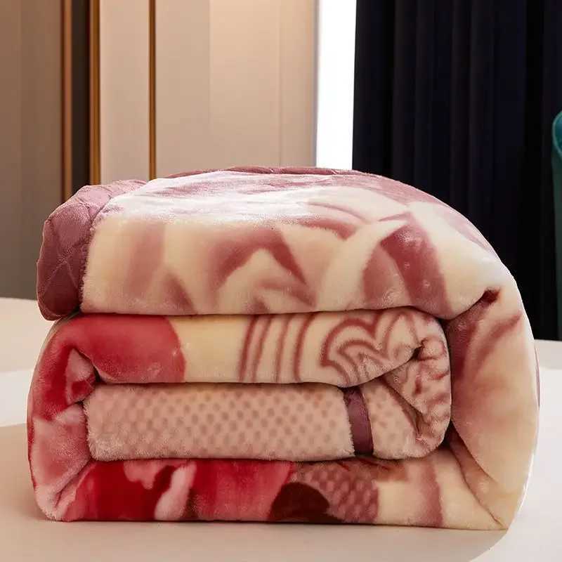 150x200cm Raschel Blanket Thick Double-layer Soft Plush Quilt Double Sided Velvet Winter Dormitory Office Sofa Warm Bed Sheet C251111