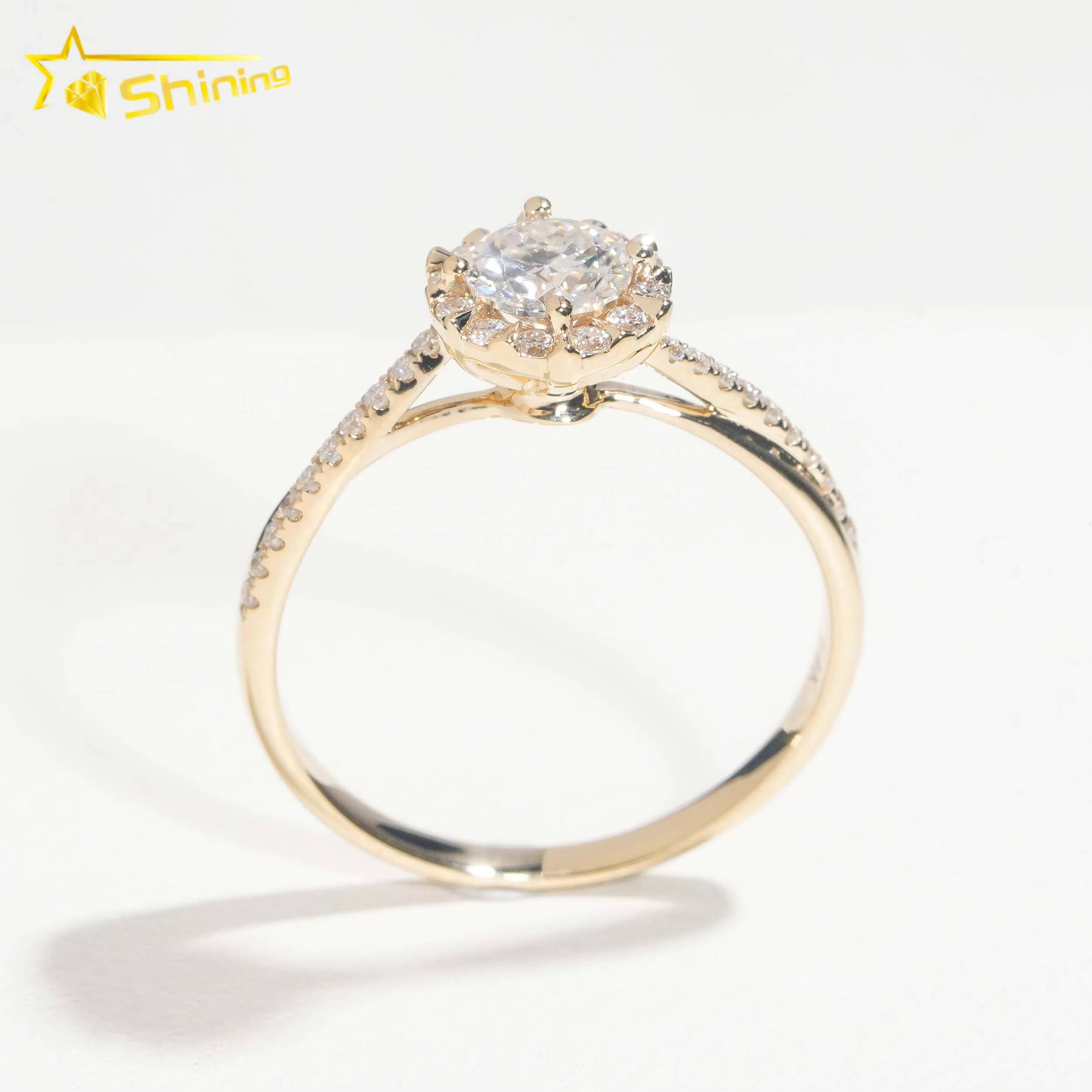 Custom 14K Solid Gold Salitaire Diamonds Plain Band Symple Design Lab Grown Moissanite Diamonds Engagement Rings