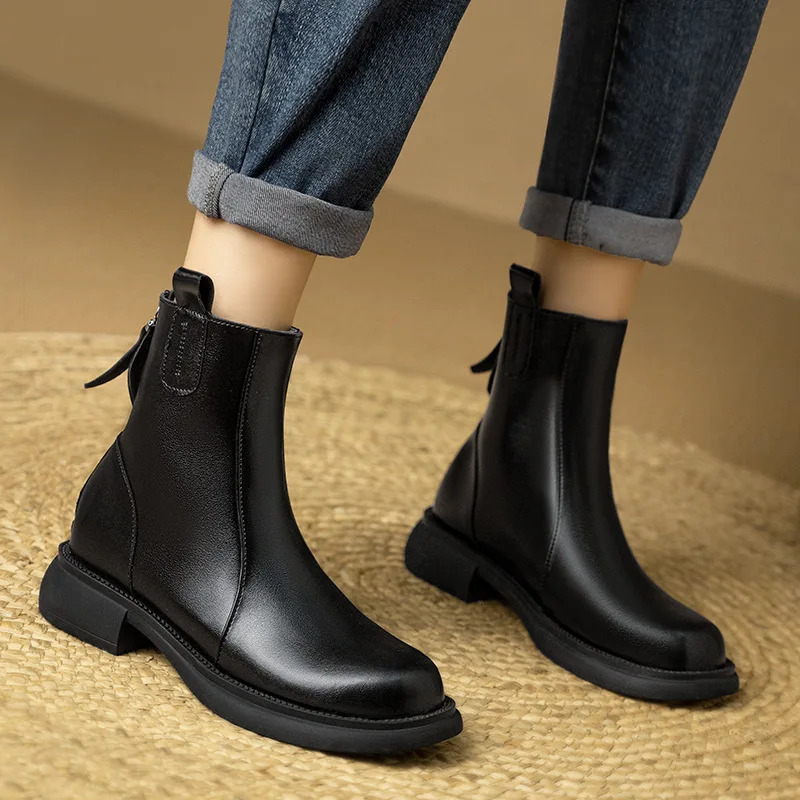 Autumn and Winter Soft Bottomed Cowhide Womens Boots with Plush and Thick Genuine Leather Brown Cowhide Short Boots 251110