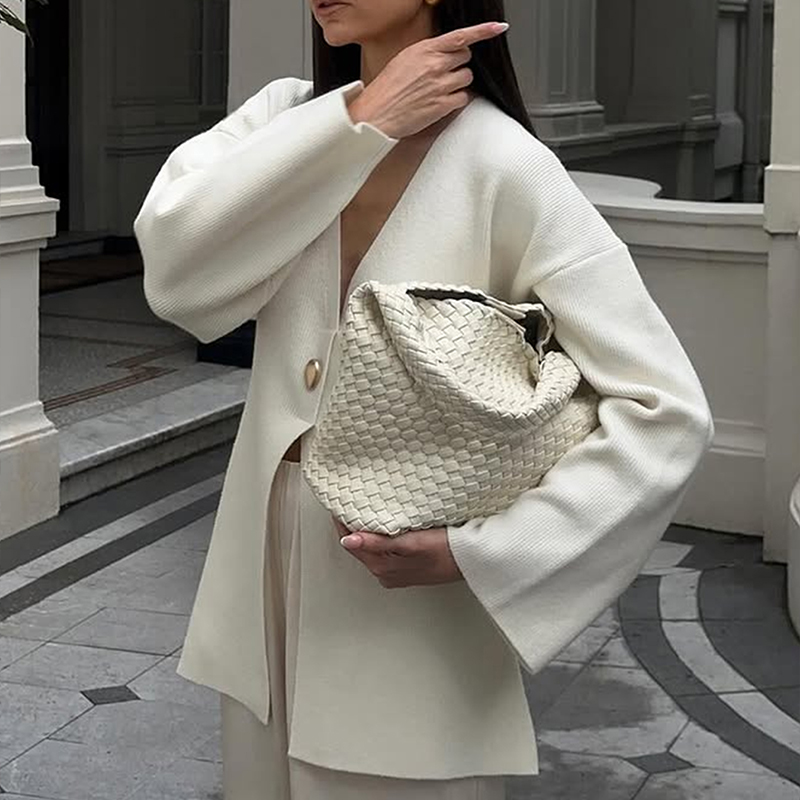 Women's solid color top, V-neck long-sleeved sweater, decorated with metal fake buttons, casual streetwear, suitable for autumn and winter fashio