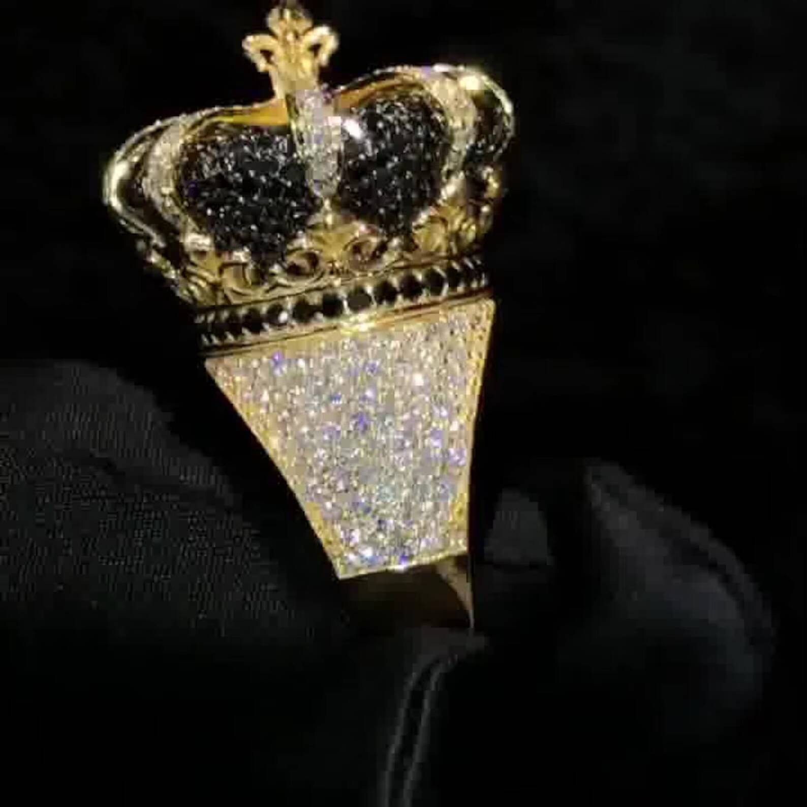Iced Out Original Black White Moissanite Diamond King Crown Ring 925 Silver With Gold Plated Hip Hop Custom Men Birthday Gift