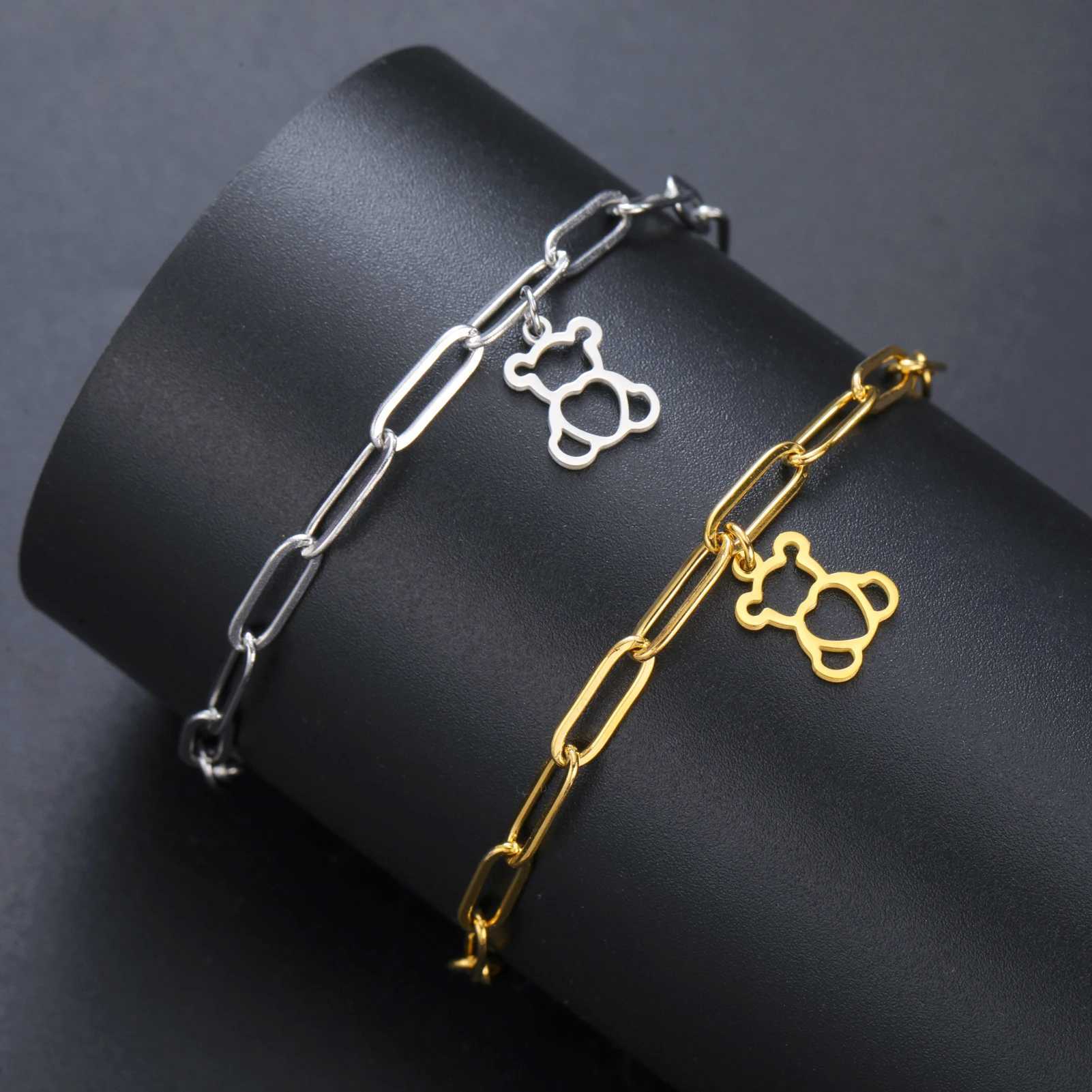 Cute Love Bear Pendant Womens Bracelet Stainless Steel Fashion Simple Romantic Heart Pendant Valentines Day Jewelry GiftC250410