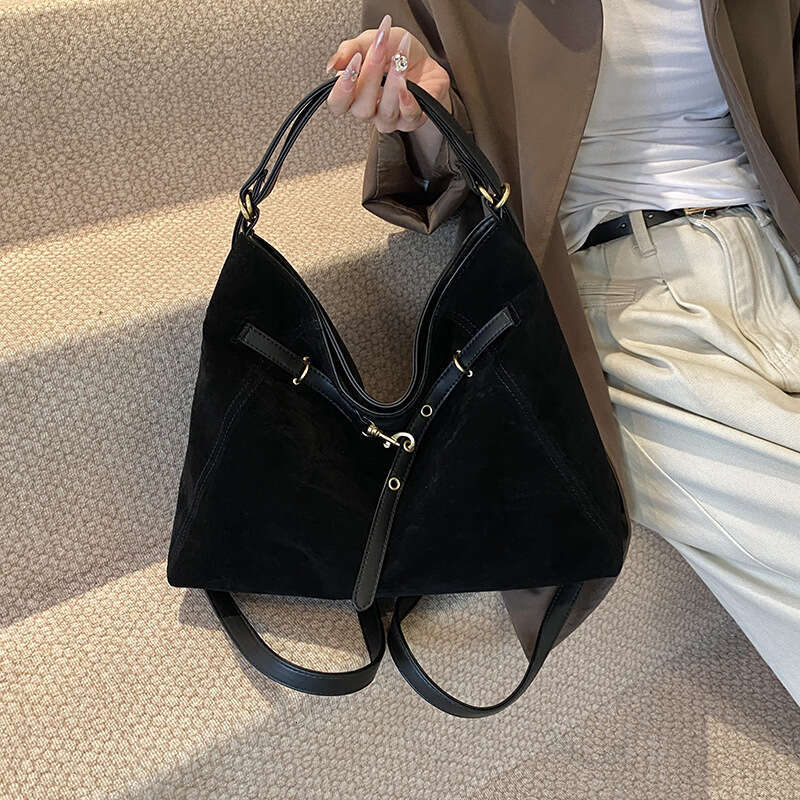2025 Simple large capacity belt decoration women backpack tote bag wholesale new casual versatile fashion clothing