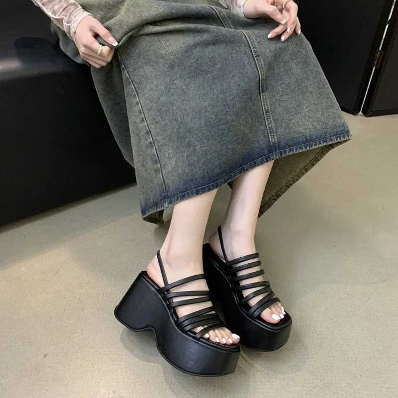 Sier Wedge Sandals Womens Platform Shoes Black Belt High Heels Gladiator Thick Heels Summer Wedge Zapatos De MujerXJ250410