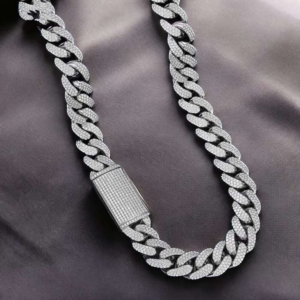 Dope Hiphop 925 Sterling Silver Iced Out Jewelry Sparkling Gold Plated with 15mm/18mm/20mm Gold Plated Moissanite Cuban Chain