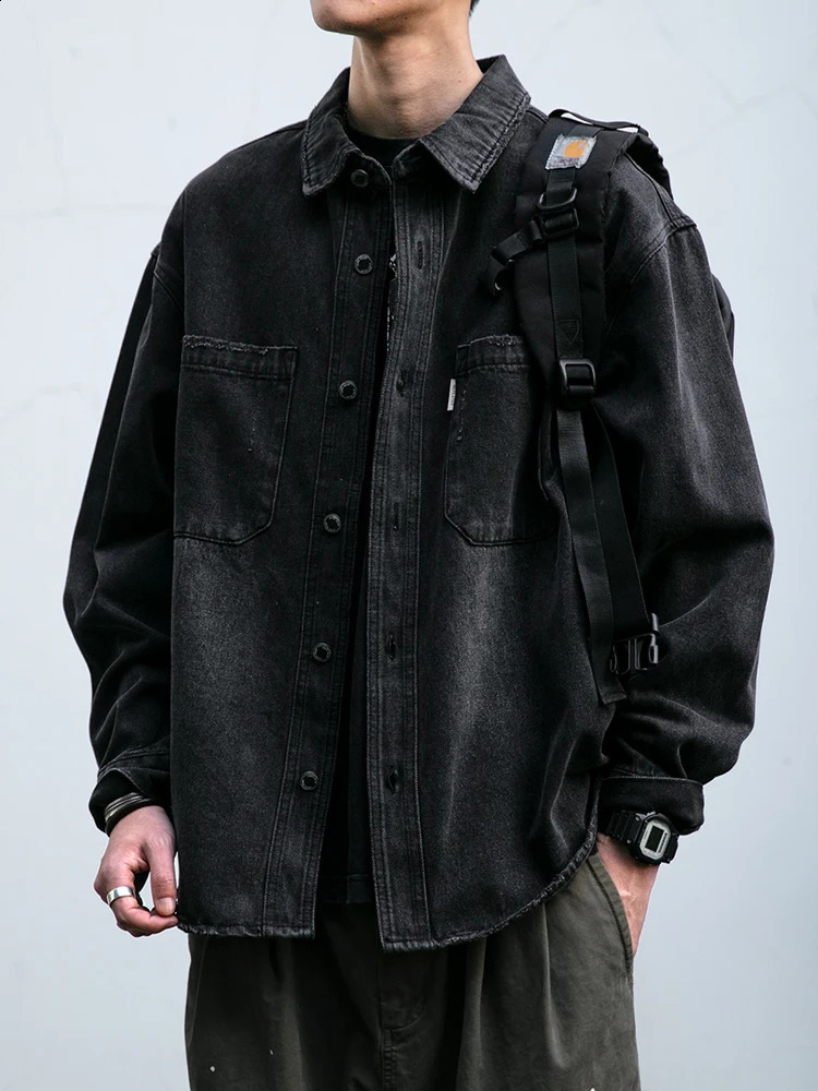 American vintage highquality mens cargo shirt Harajuku casual Distressed denim plus size black jacket clothing 250411
