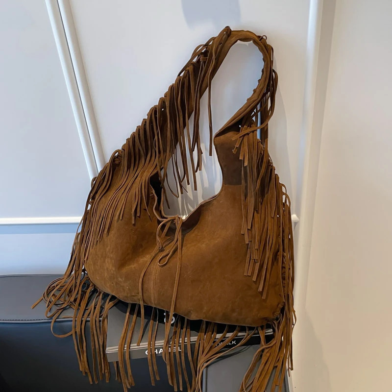 Tassel Large Capacity Ethnic Shoulder Bags Summer Vacation Womens Handbags Solid Color Faux Suede Bags for Women 251110