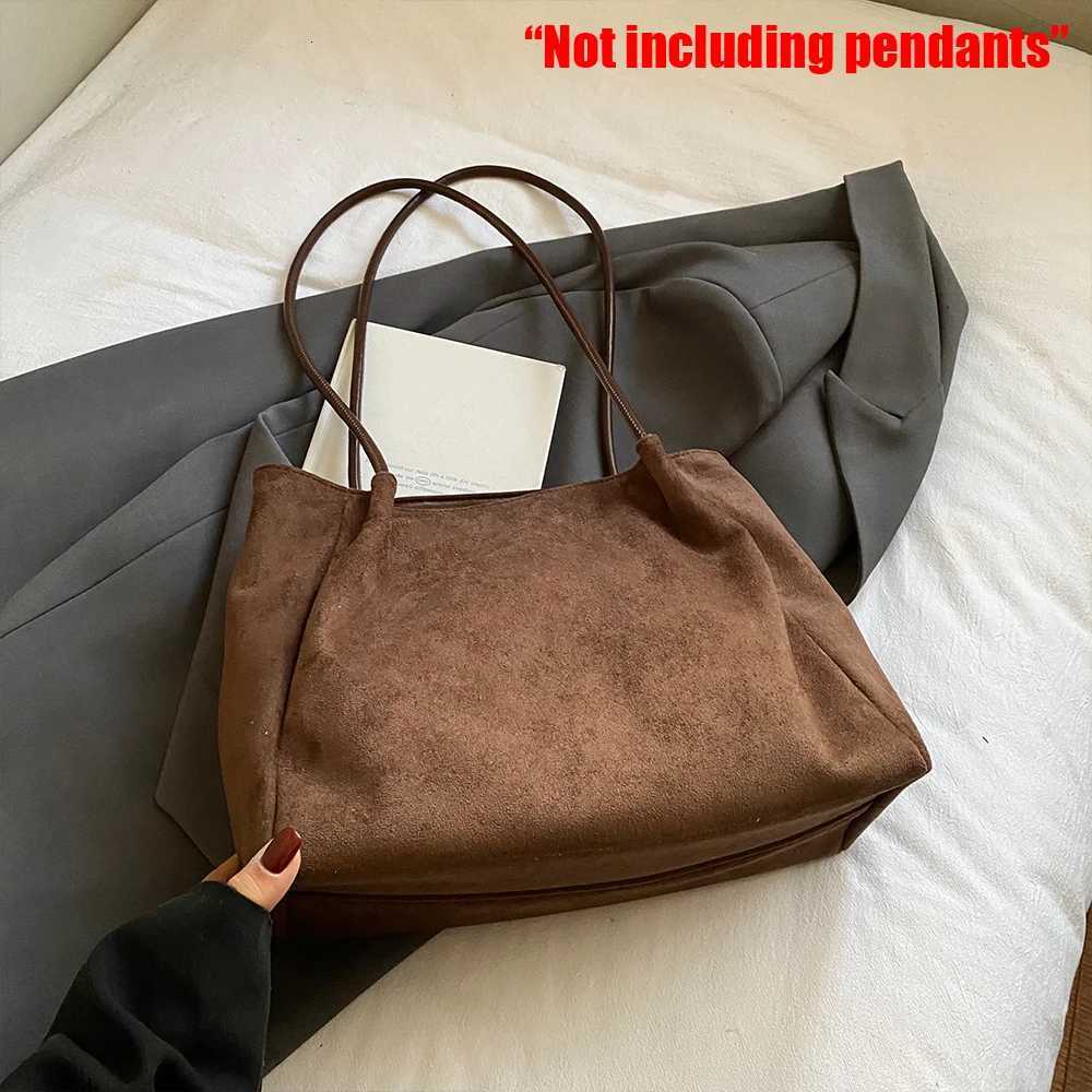 Hollow Out Bag for Women New Autumn and Winter High-End Retro Work Commute Tote Bag Large Capacity Shoulder BagT251110