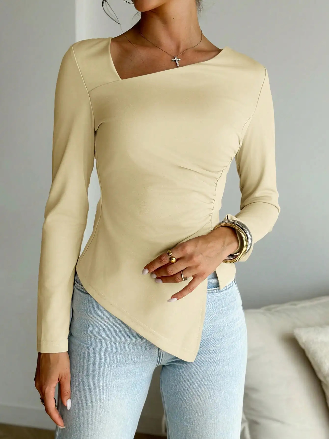 Solid color bottom shirt womens spring and autumn diagonal Vneck sexy ultrathin irregular long sleeved Tshirt internet red top 250411Z