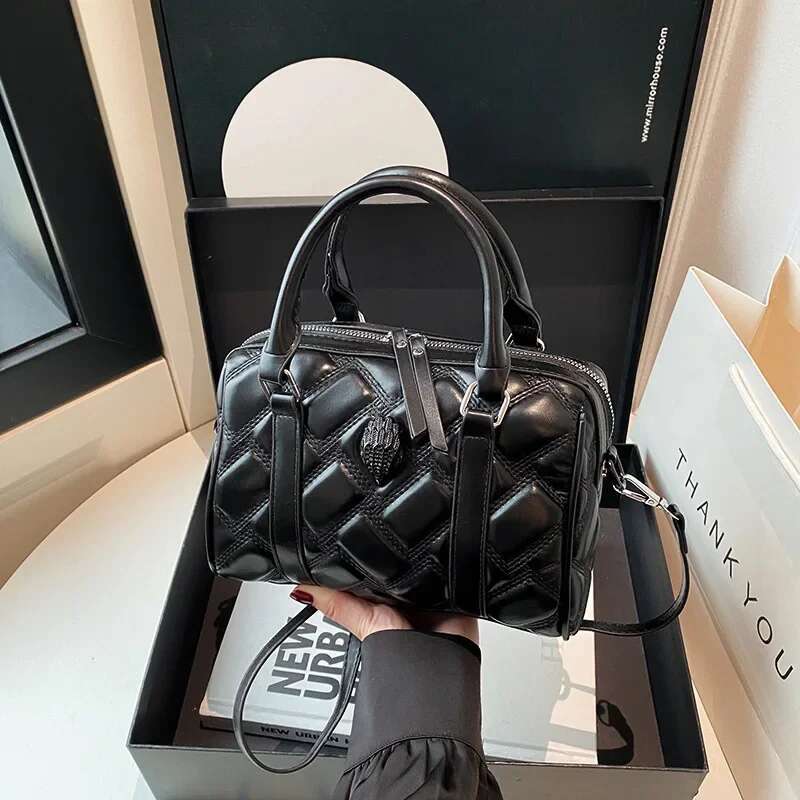 2025 New Spring/Summer French Quilted Chain Designer Women's Handbag Shoulder Horizontal Three way Convertible Bag Strap Detachable Wide Shoulder