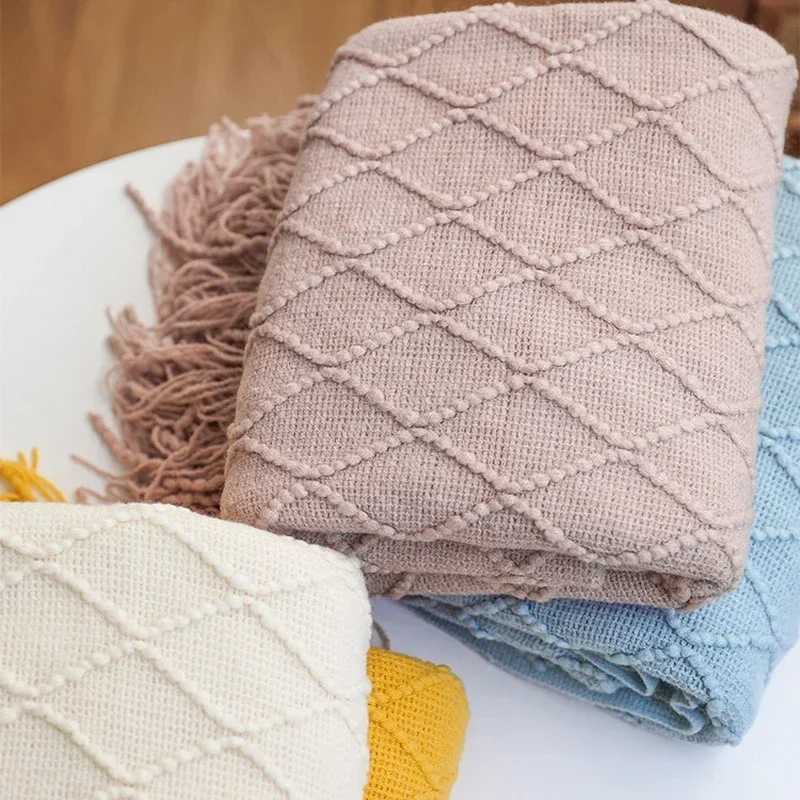 Nordic Solid Casual Blankets Throws Soft Comfortable Knitted Shawl Sofa Blanket Bed End Cover Travel Hotel Decorative Bedspread C251111
