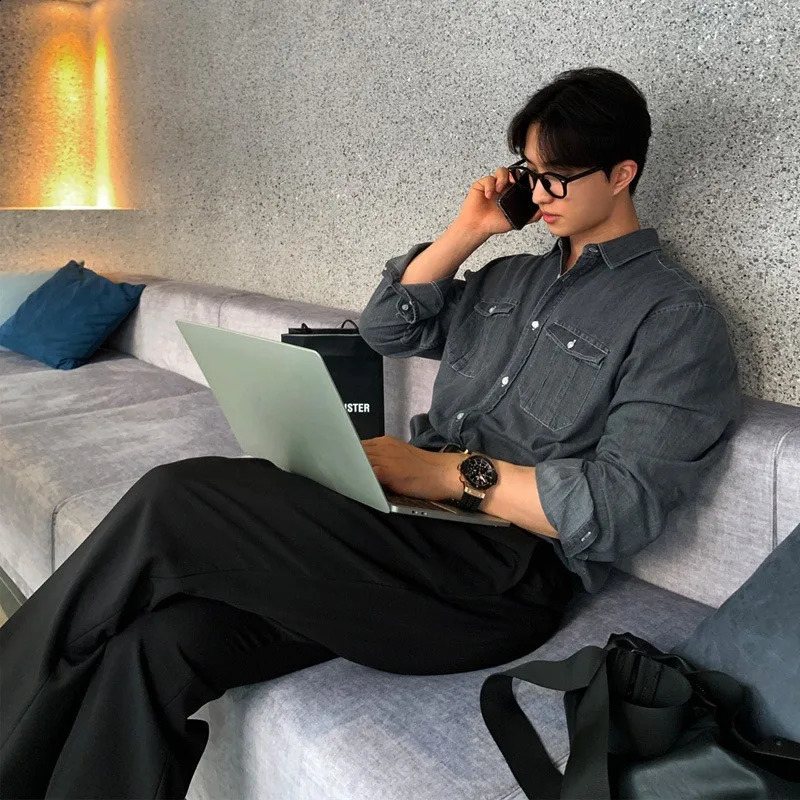 Autumn mens lightweight retro denim casual shirt long sleeved button down premium solid color business pocket 250411e