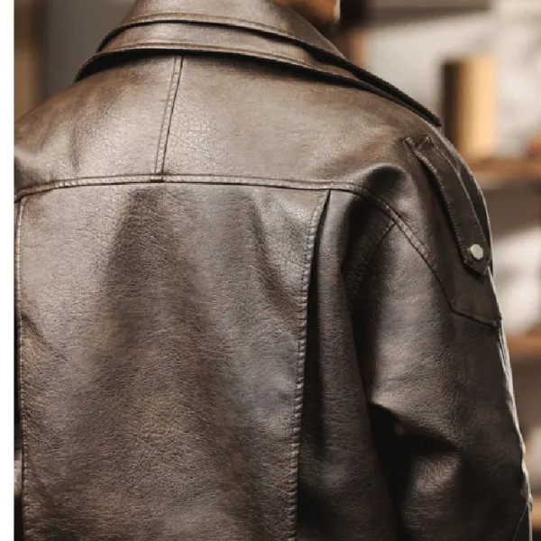 Winter Faux Fur Liner Leather Bomber Jacket Men Streetwear Fashion Loose Thicken Leather Casual Vintage Motorcycle Jacket Coat 251110