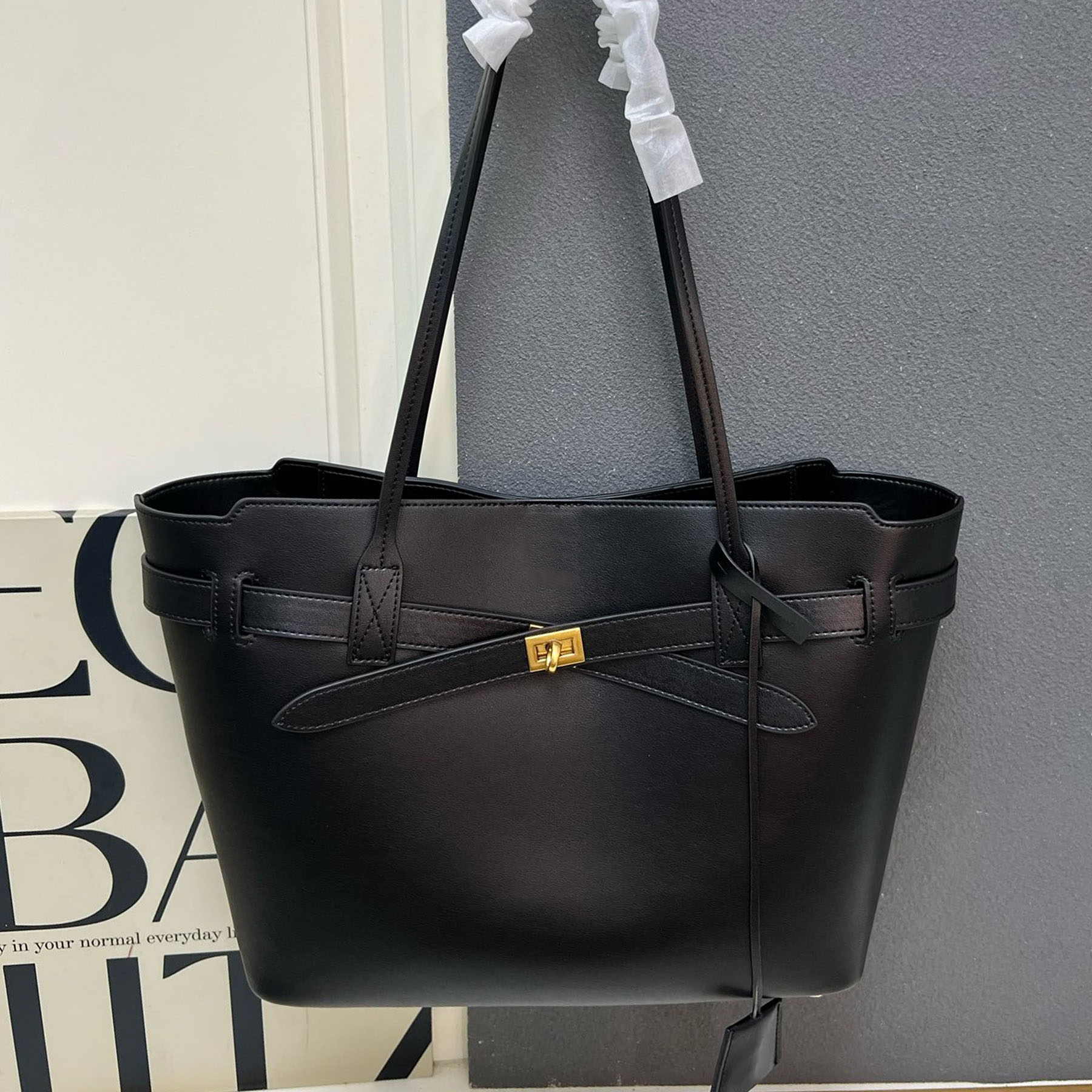 New Bel Air Tote Luxury Designer Soft Genuine Leather Shoulder Golden Hardware Clutch Bag Turn Lock Closure Handbag Fashion Women Casual Shopping Purse