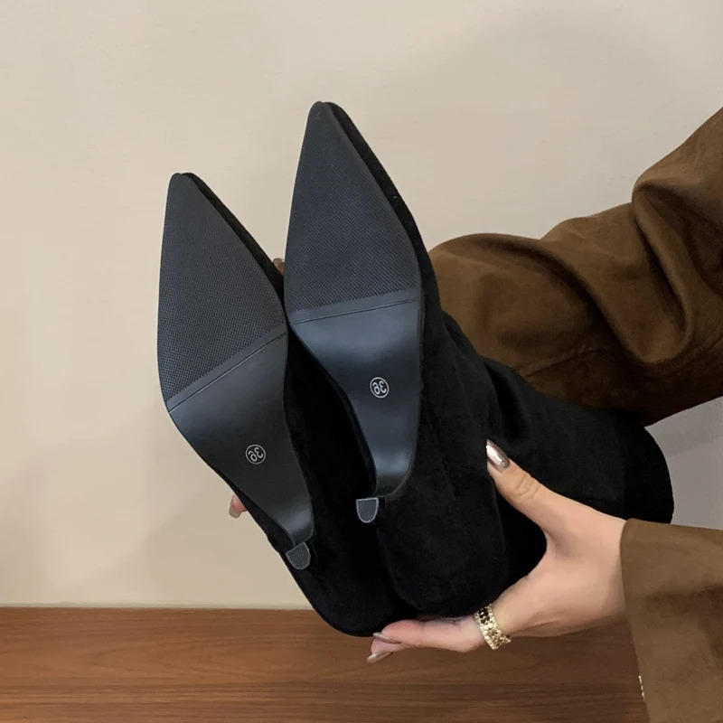 Eilyken Street Style Winter Pointed Toe Thin Low Heel Ankle Boots Women er Turned Over Edge Shoes SHort Botas 251110