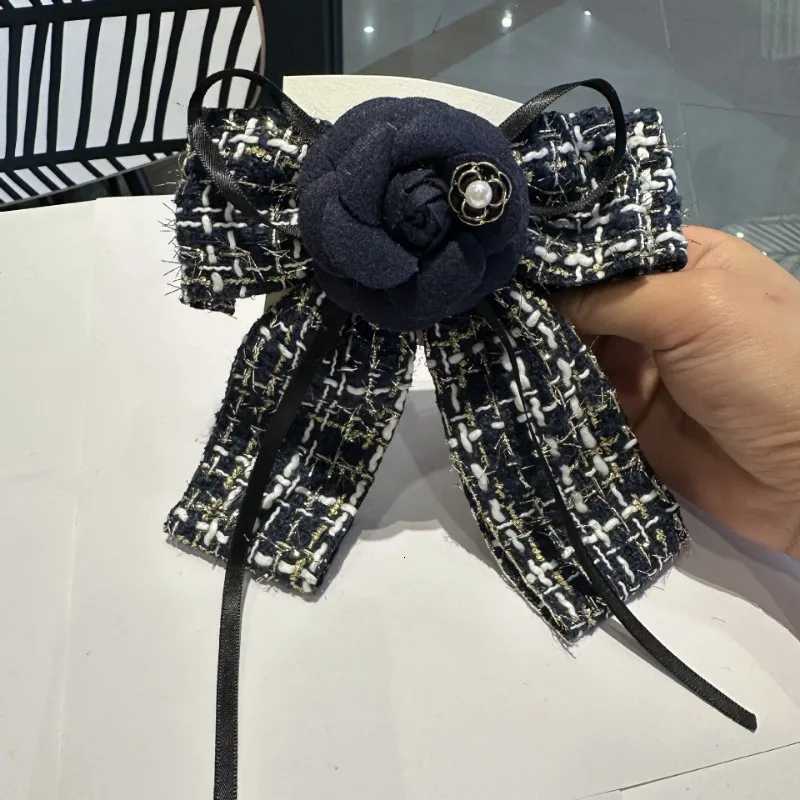 Luxury High-end Fabric Bow Hair Clips Spring Clip Fashion Camellia Flower Hairpins Temperament Barrettes Korean Hair Accessories Y251111