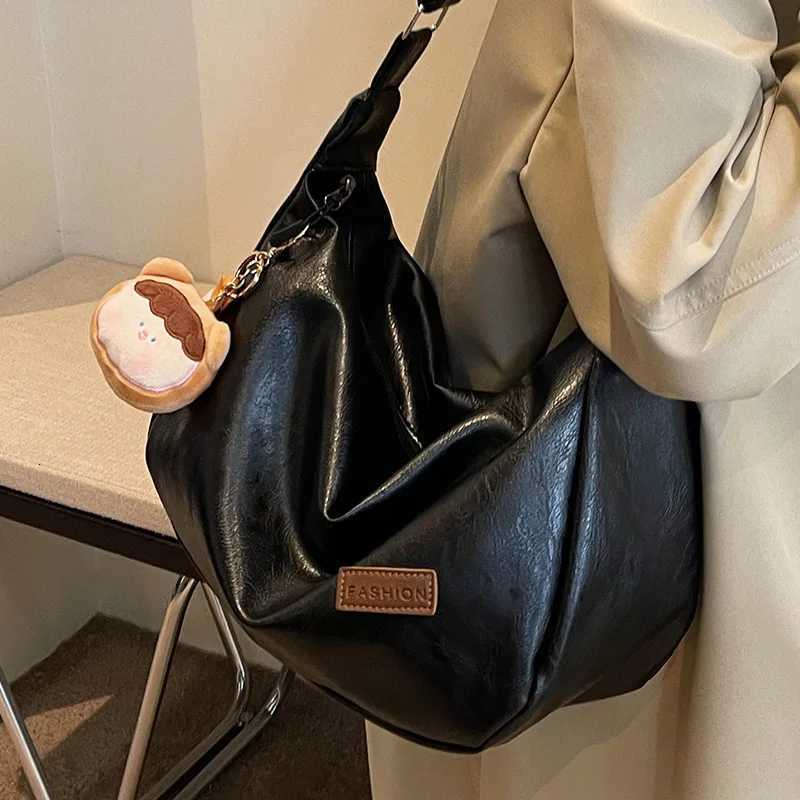 pu leather large capacity shoulder bag dumpling bag all kinds of crossbody retro commuting shoulder bagT251110