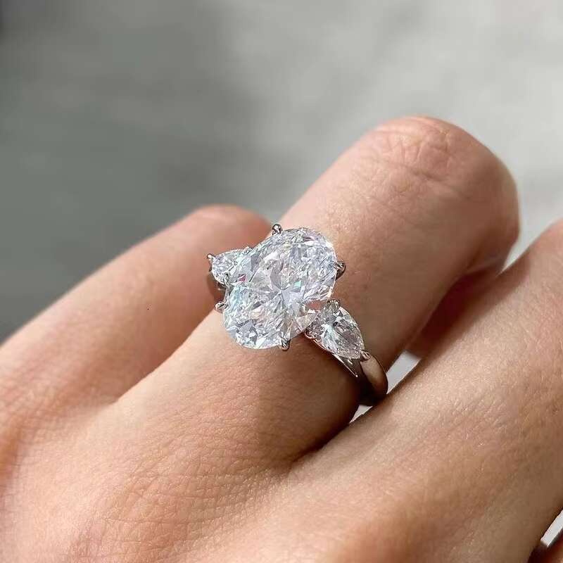 Large Diamond Ring 3CT Oval Moissanite 2 Shape Different Moissanite 18k Solid Gold Wedding Ring for Proposal