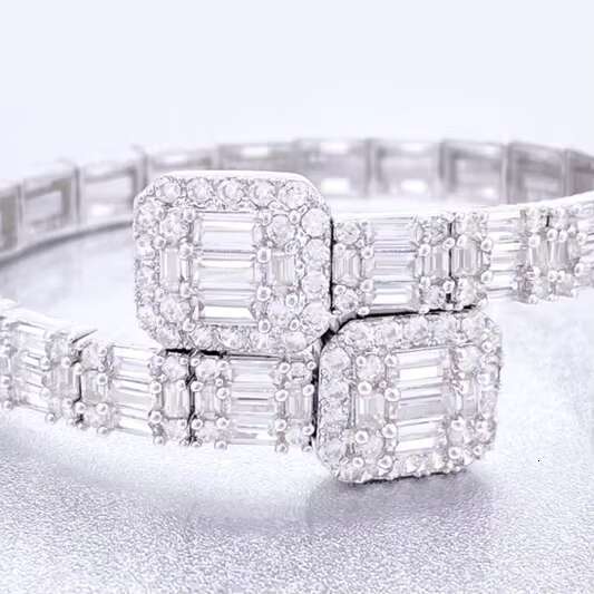 Hiphop Bracelet 925 Sterling Silver Gold Plated Hand Setting Customized Iced Out VVS Baguette Moissanite Bangle