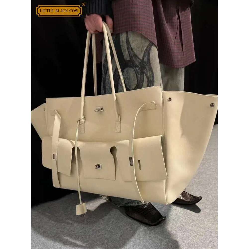 New Fashion Women Large Capacity Totes Handbag Black Motorcycle Shoulder Designer Hasp Ladies Cow Split Leather Bag Satchels
