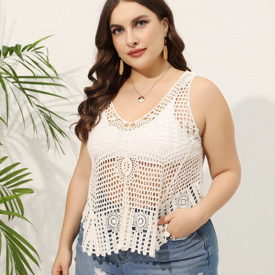 Oversized women's V-neck hollowed out beach cover with outer top 2025 summer fat mm lace shirt for women
