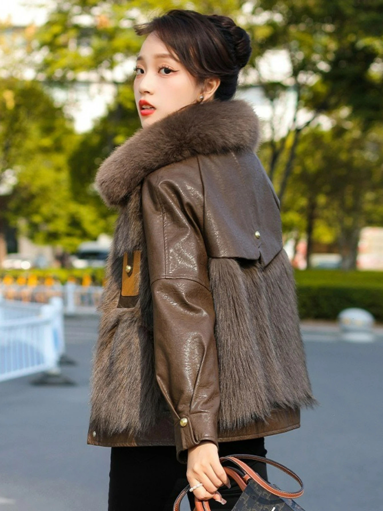 Women Faux Fur Leather Coats Thick Warm Coat Patchwork Single Breasted Jackets Full Sleeve Solid Casual Elegant Splice 251103