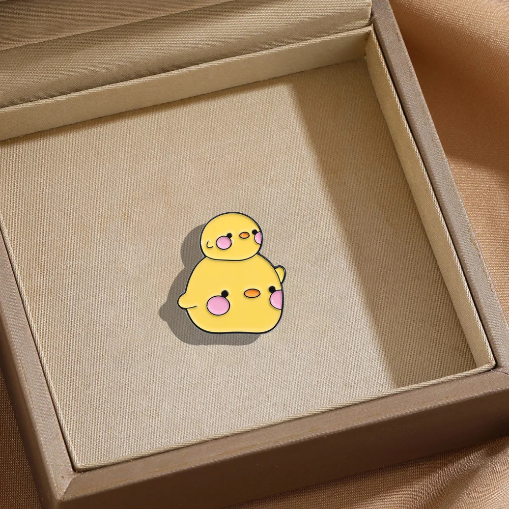 Christmas Tree Brooch Unisex Cartoon Alloy Badge Creative Versatile Clothing Backpack Scarf Accessories 251103