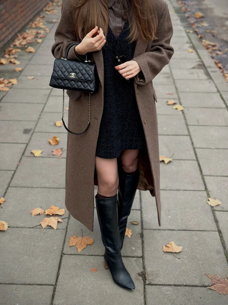 Brown Shoulder Pad Wool Blend Overcoat Women Elegant Lapel Singlebreasted Long Sleeve Coat Autumn Lady Outerwear 251106