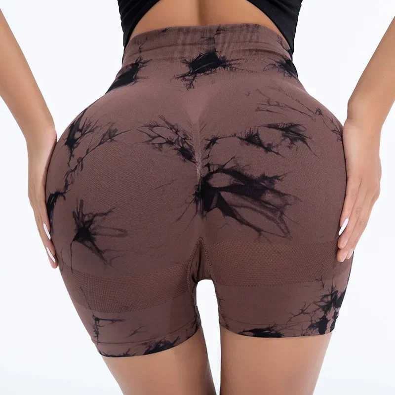 High waisted yoga shorts seamless push up shorts for women gym exercise shorts running shorts tie dye fashionable knitted ultra-thin three-point pants
